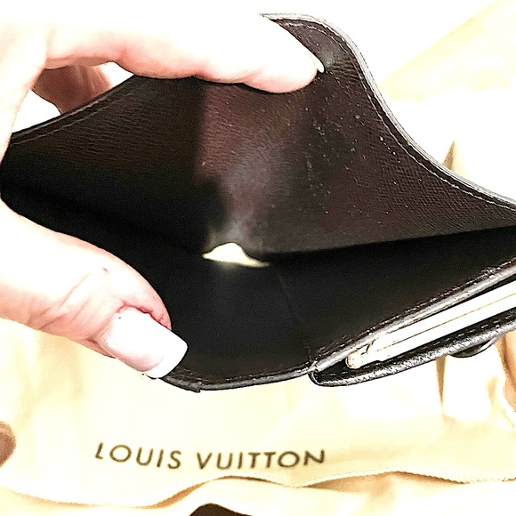 Authentic Louis Vuitton Damier Ebene Wallet - Picture 11 of 14